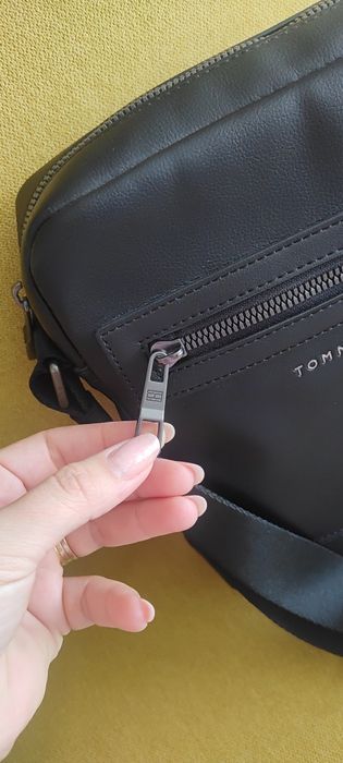 Borseta Tommy Hilfiger