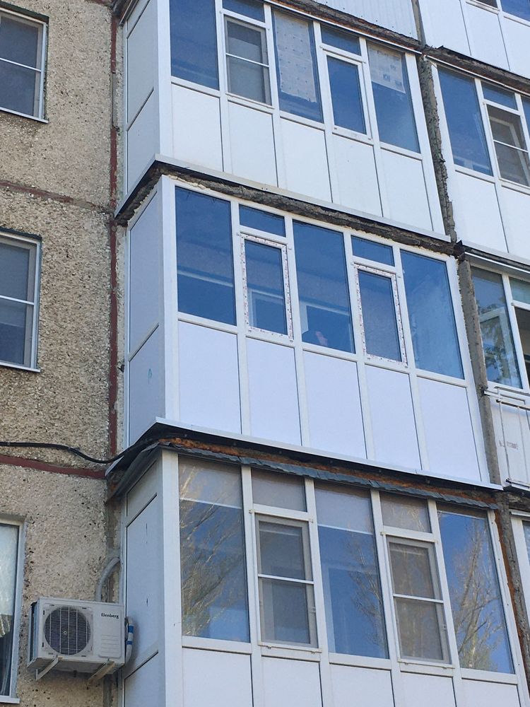 Пластиковые Окно Балконы замена замка и резины