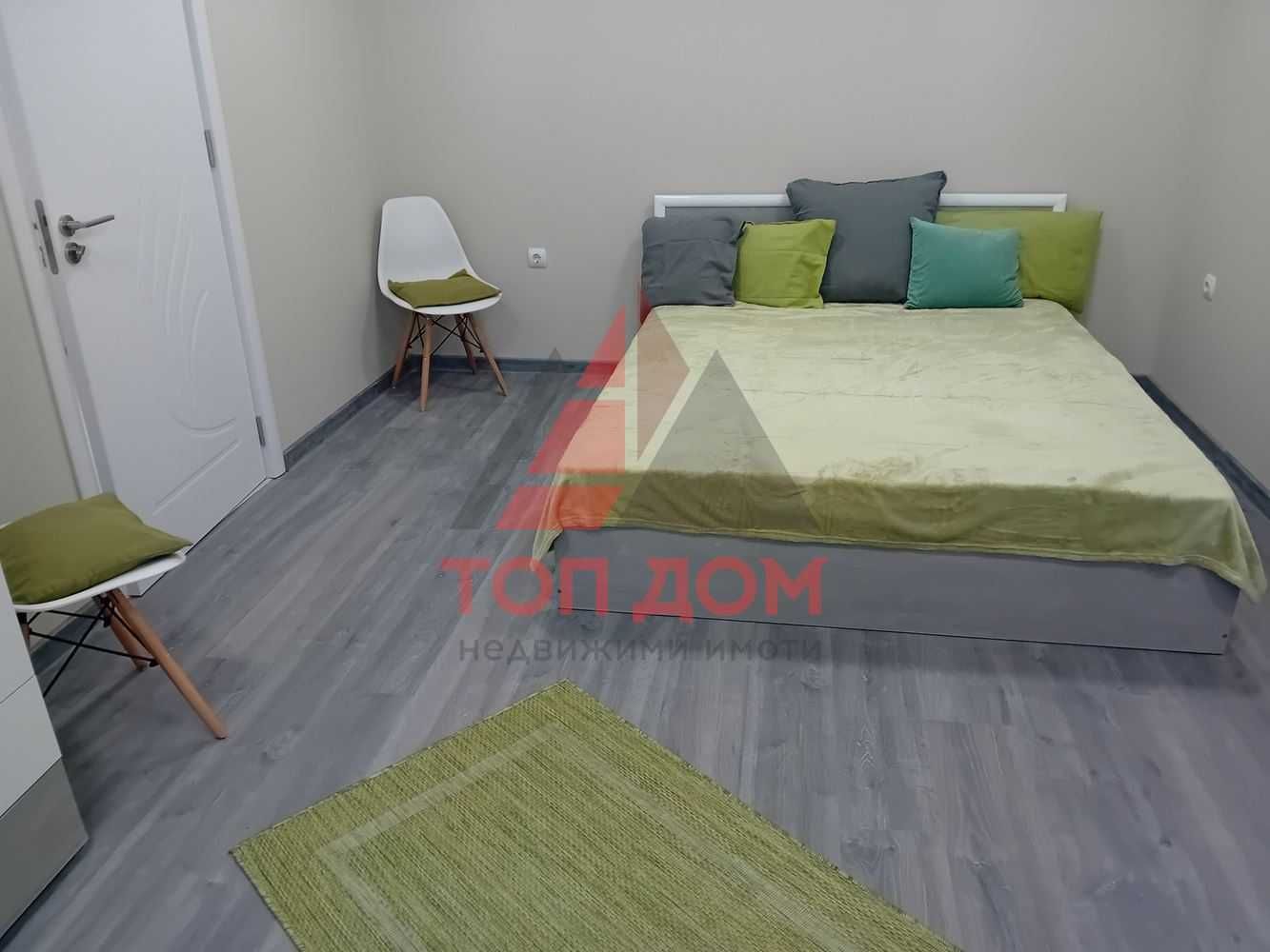 Тристаен!кв.Бриз!Партерен етаж!ПАРКОМЯСТО!Код 73955