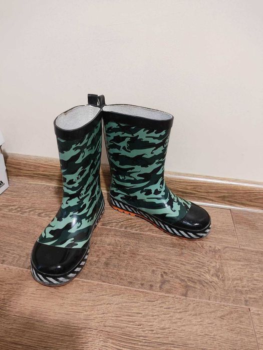 Детски зимни и дъждовни ботуши №32, 30 и 29