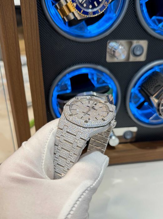 audemars piguet royal oak icedout цял диамант