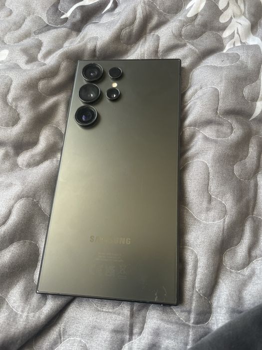 Samsung ultra 24 nou