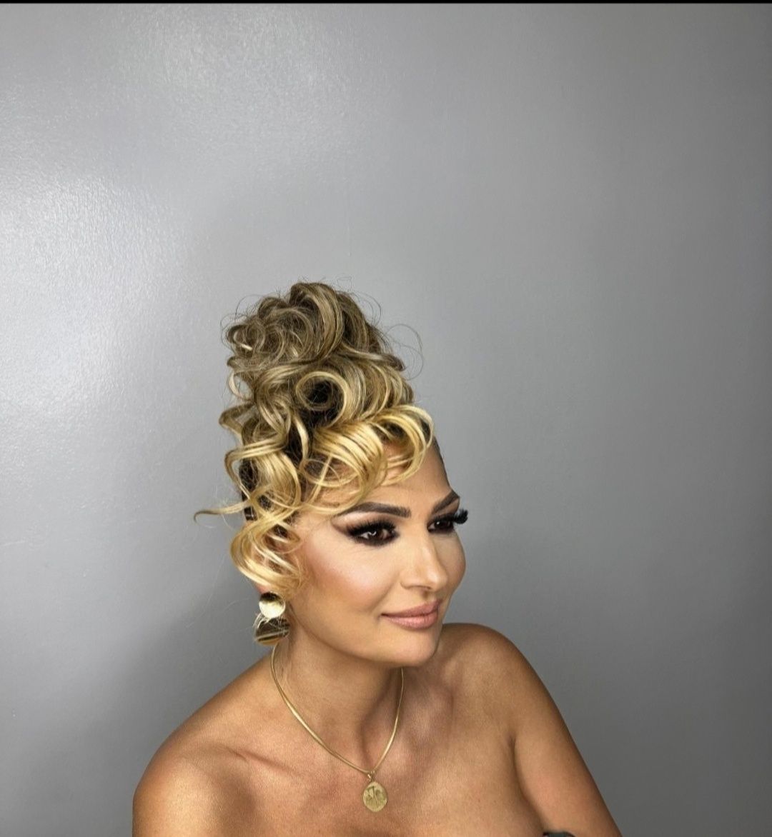 Make-up profesional 150 ron