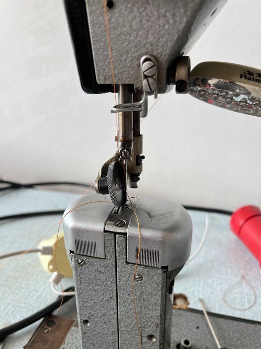 Masina de cusut piele, marochinarie, incaltaminte, Minerva