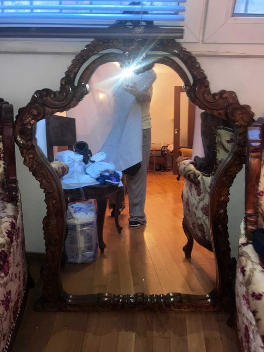 oglinda lemn masiv sculptat manual