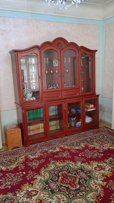 Горка для гостийной