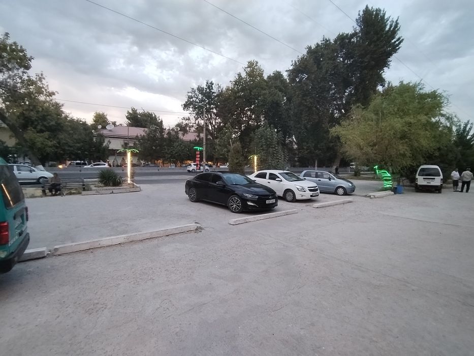 Сдаётся нежилое помещение 38 к в цетре города напротив Сафии в