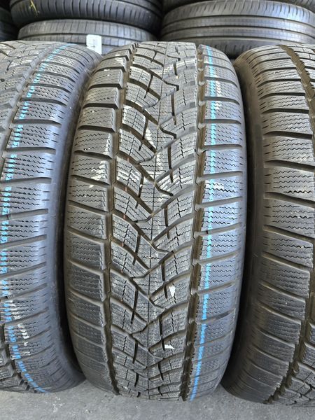 215/55/18 DUNLOP 4бр