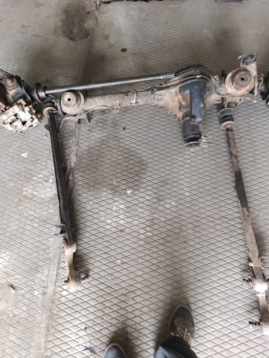 Продам мосты Спайсер на УАЗ , в сборе , только парой. Торг уместен .