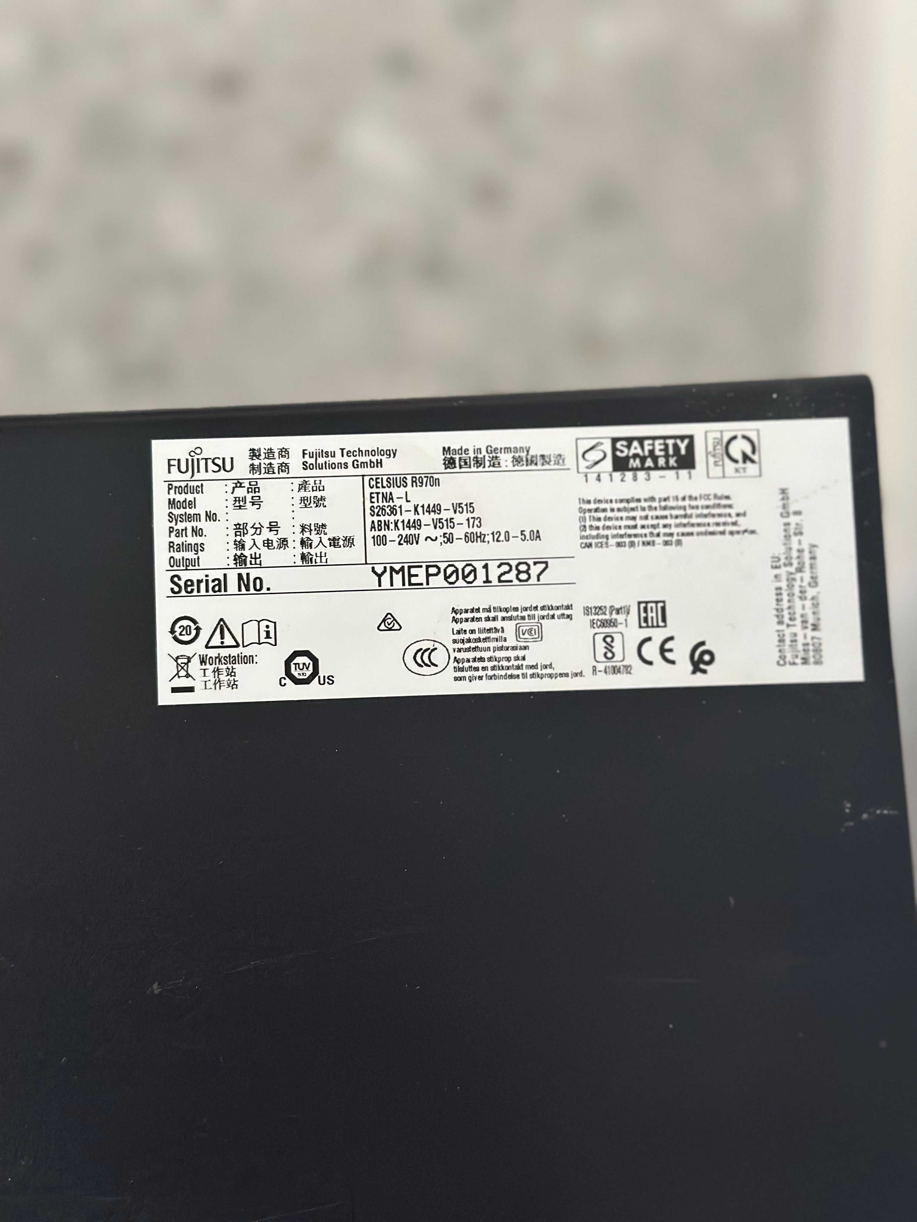 Workstation  Statie Grafica Fujitsu R970 2x Xeon Silver  -40core
