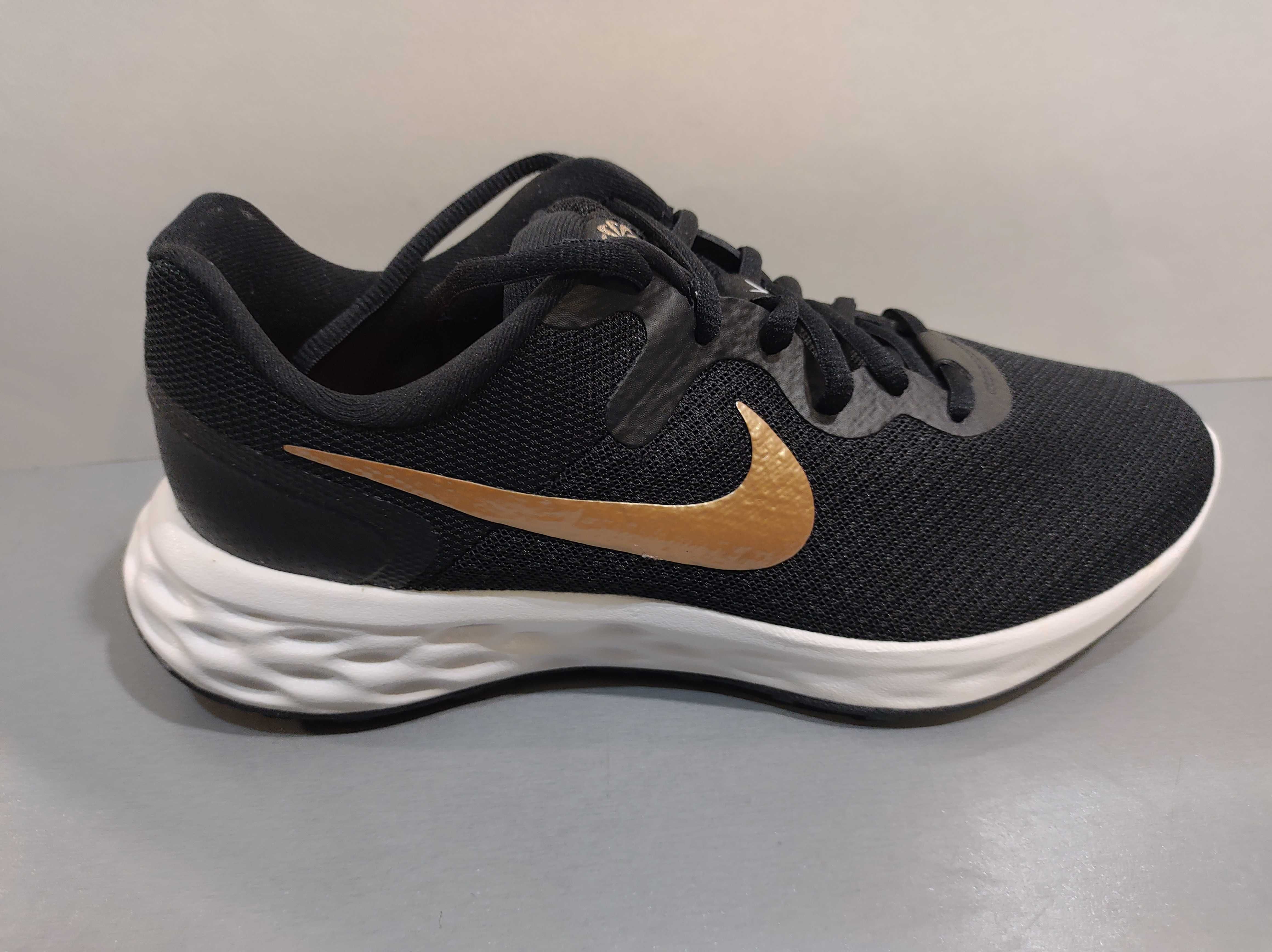 Nike Running N37,5.Дамски маратонки.Нови.Оригинал.