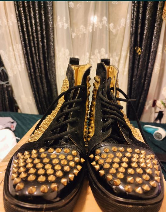 Adidași Christian loubotin 43