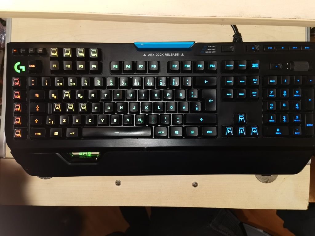 Tastatura gaming mecanica Logitech g910 Orion spectrum