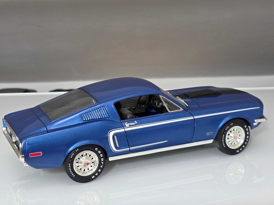 Macheta Auto 1/18 ERTL Ford Mustang GT