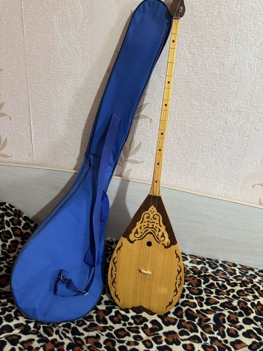 Продам домбру в идеальном состоянии