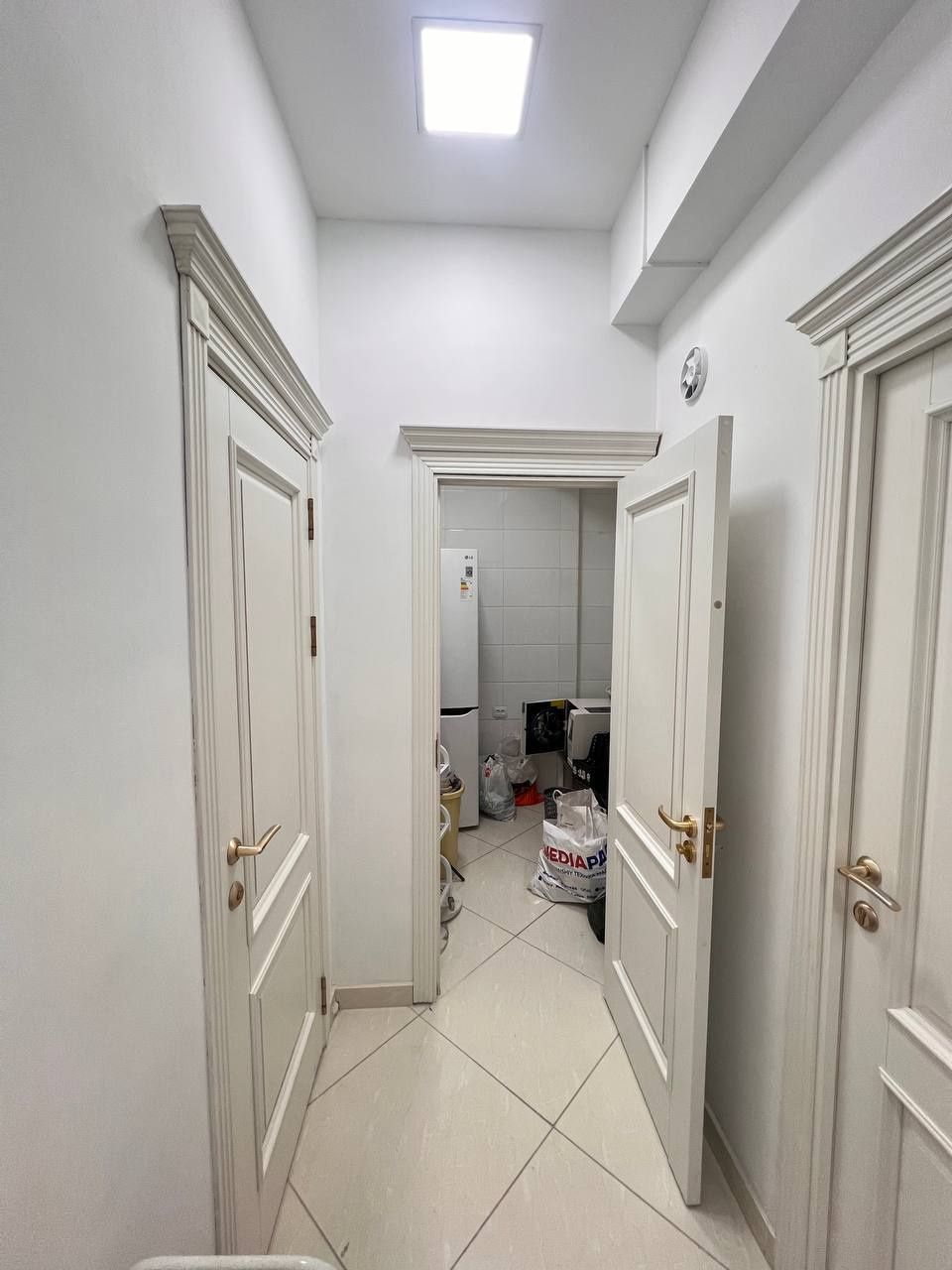 Юнусабад -4. 5 комнат. 103м²