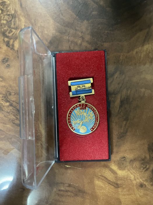 Medal sotiladi 2011 yil arzon