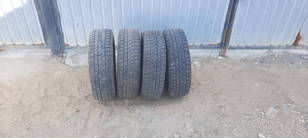 Продается шины зимние R14 175/70