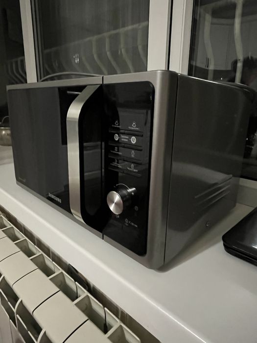 Продам микроволновку,чистая, хорошо работает