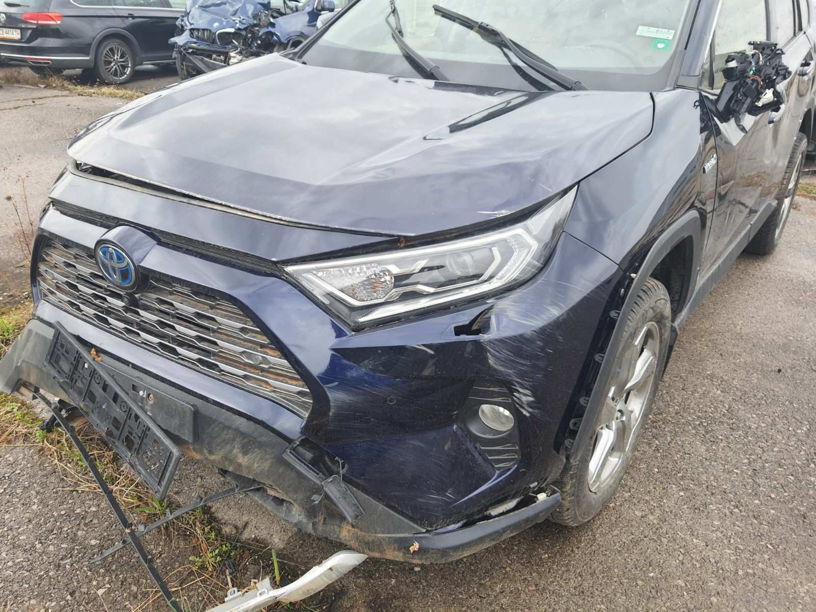 След ПТП На Части Toyota RAV4 2.5 Hybrid 2019