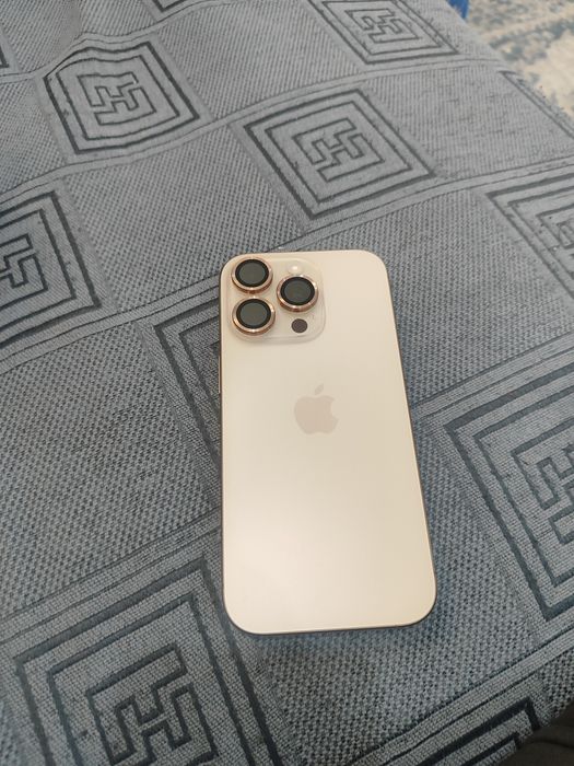 Iphone 16 pro 256 100акб золотистый