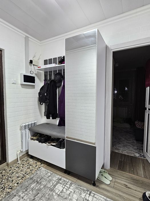 Йулак учун шкаф сотилади