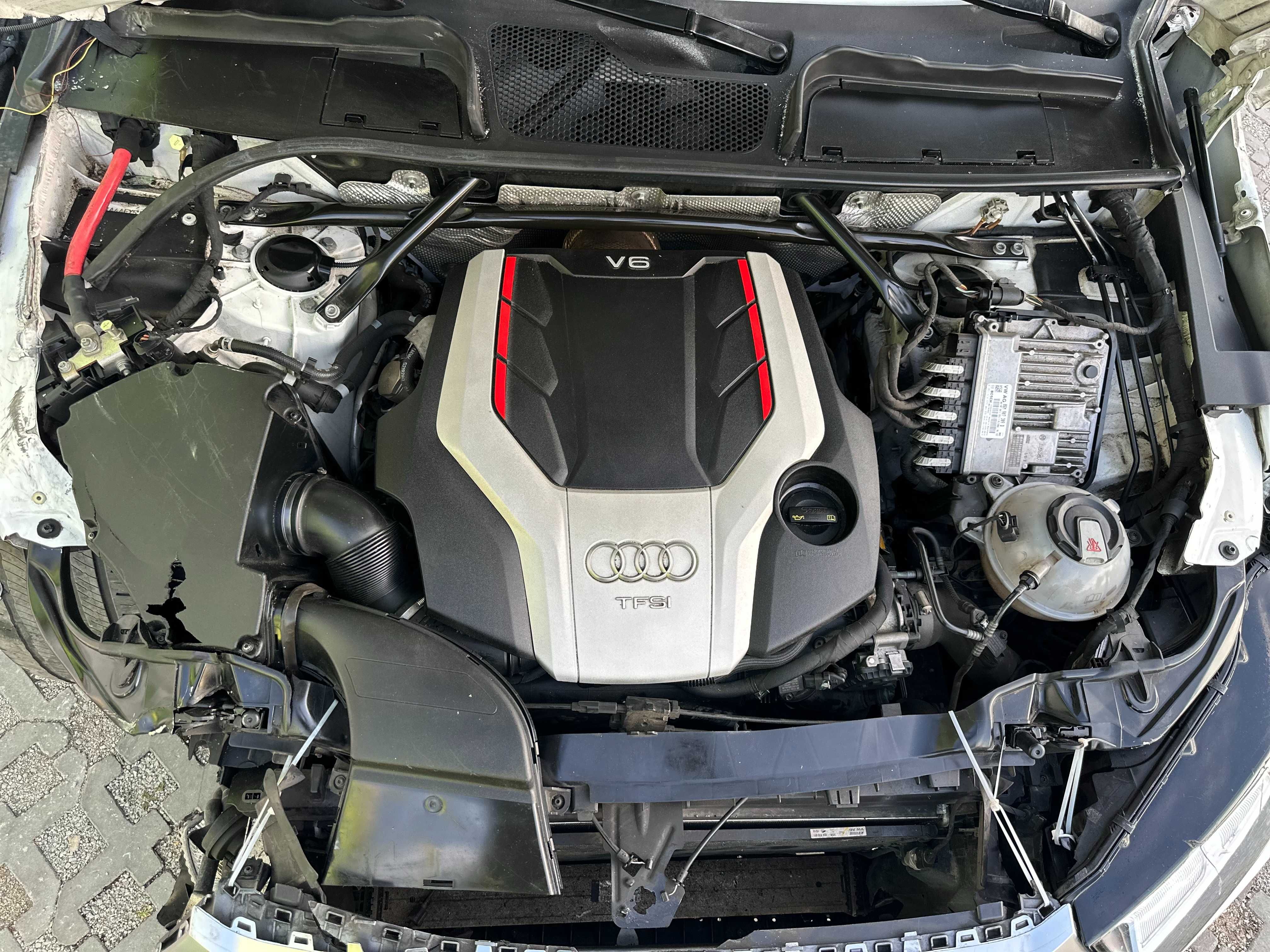 AUDI SQ5 3.0TFSI На Части