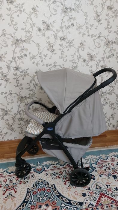 Коляска прогулочная