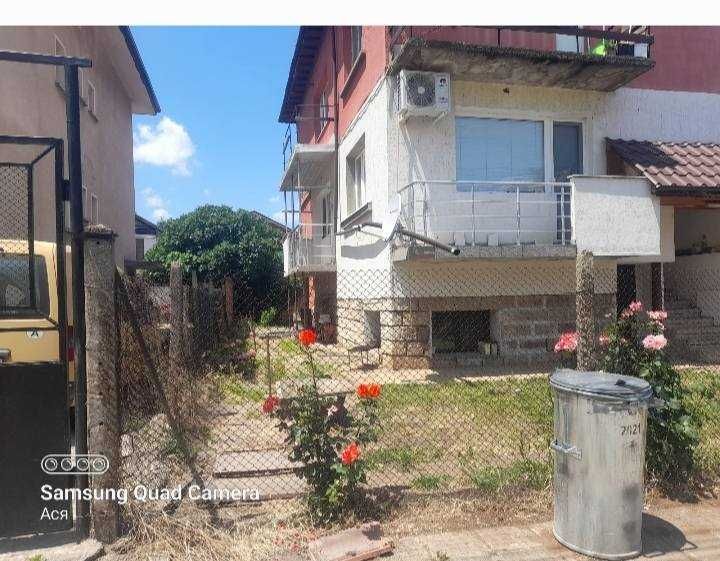 Втори етаж от двуетажна къща в гр.Враца