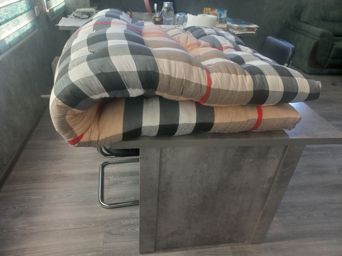 Matras Juda Sifatli Uzuni 2 Metir Eni 90 Santimetir Yangi Tikilgan ...