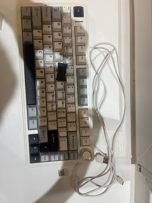 Aula f75 срочно