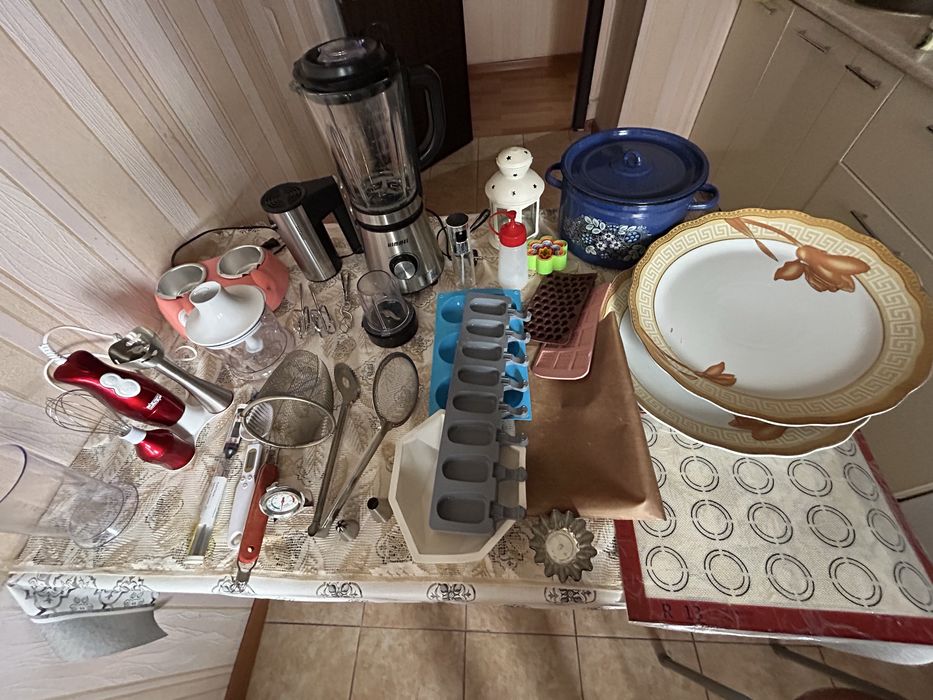 Продам мелк.технику для кухни