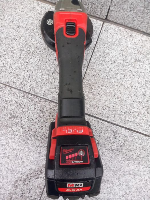 Milwaukee M18 FSAG125X Ъглошлайф