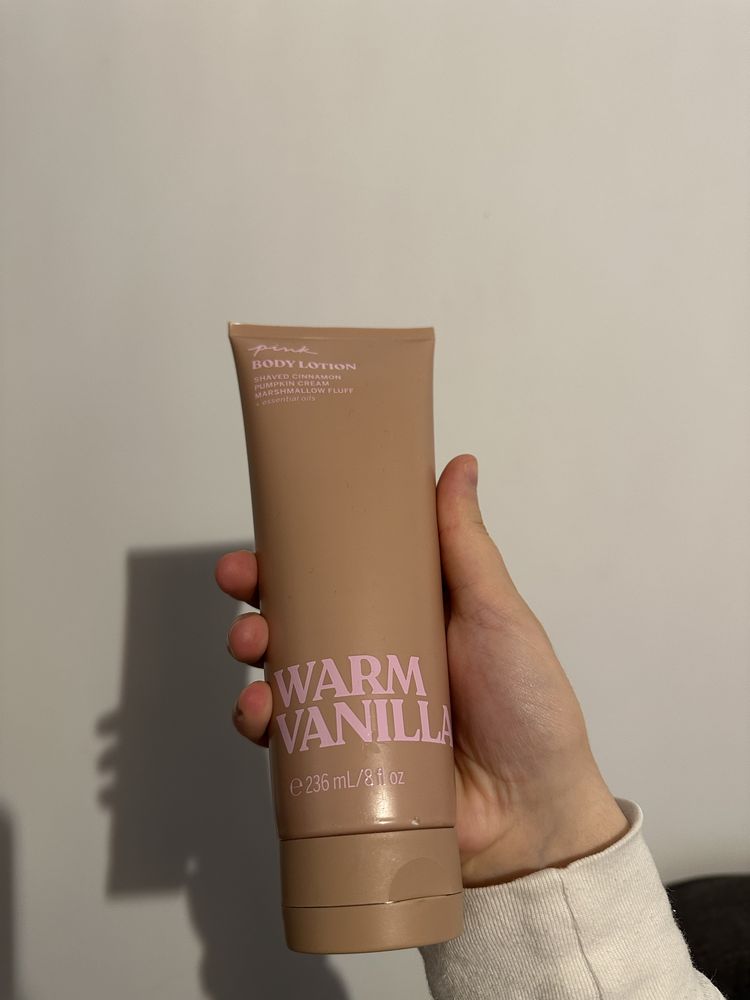 victoria’ s secret crema lotiune de corp warm vanilla pink