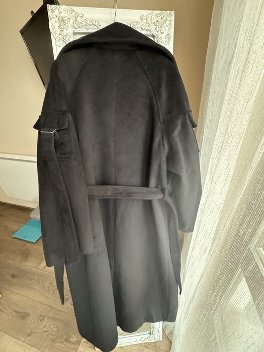 Черно дамско палто с вълна