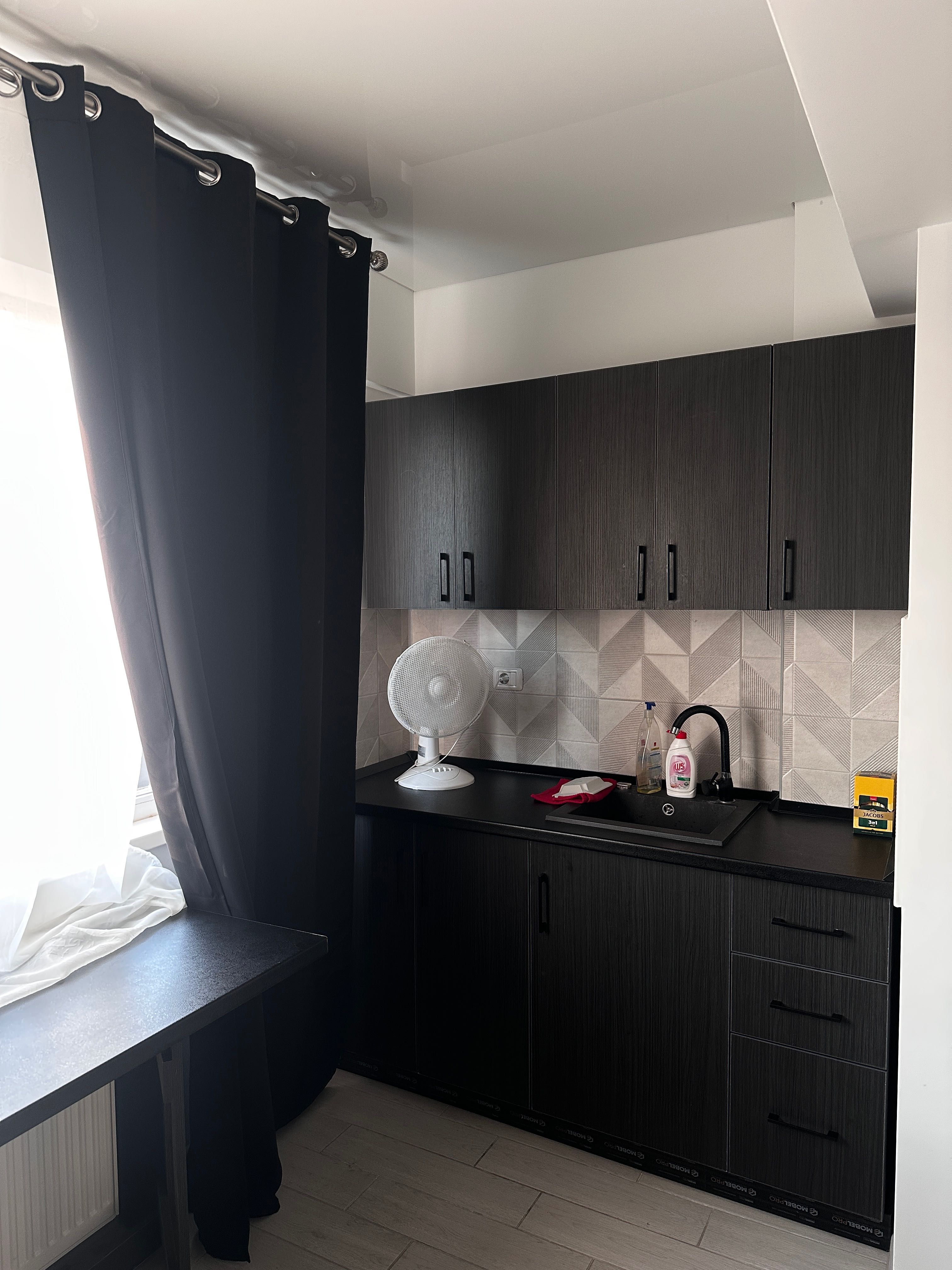 Închiriez garsonieră în regim hotelier/Pollux-Militari Rezidence