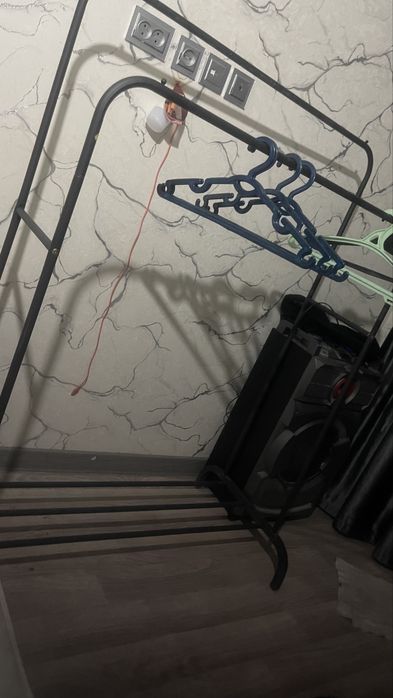 Вешалка металическая