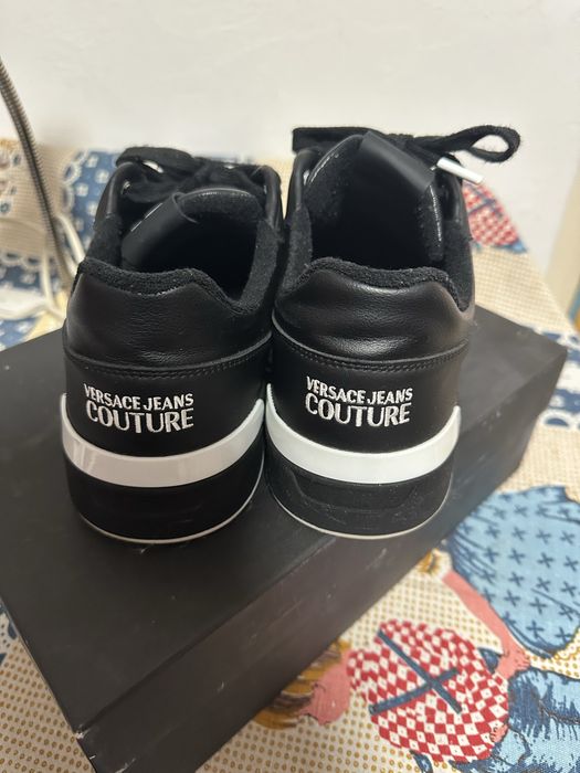 Adidasi versace in stare buna