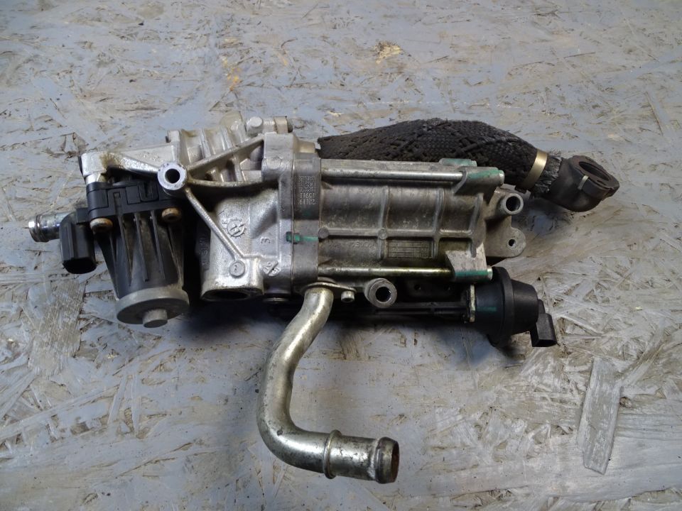 Valva EGR + racitor stanga Land Rover Discovery 4 / Range Rover Sport 3.0 diesel V6 / 306 DT dezmembrari / dezmembrez