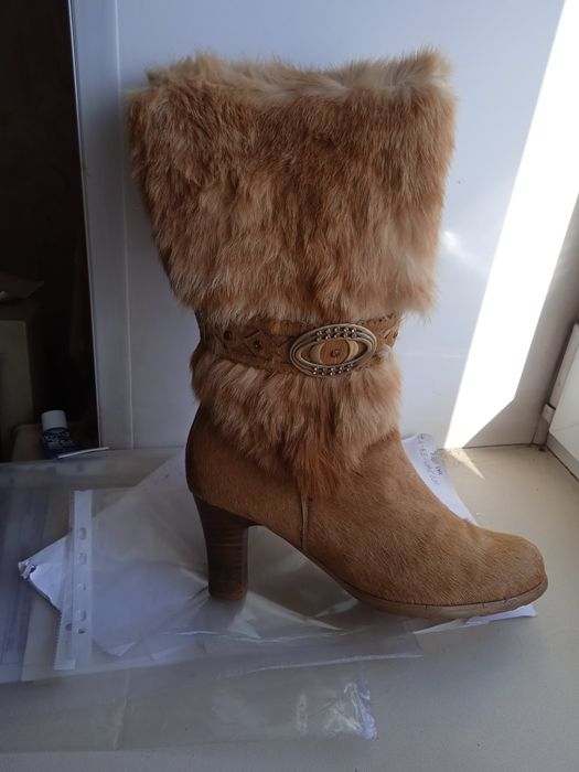 Сапожки женские меховые размер 37-38