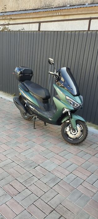 Продам Макси скутер мопед Maksy