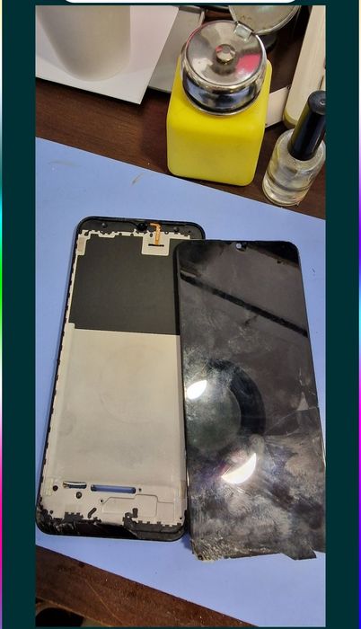 Service gsm reparatii telefoane playstation xbox