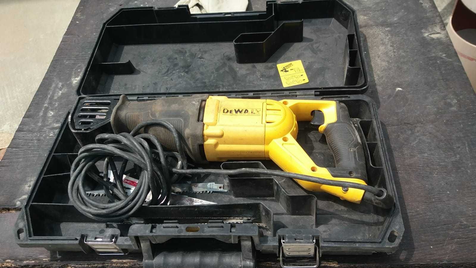 Sabie Dewalt profesionala