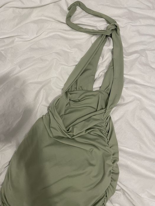 Rochie cu spatele gol