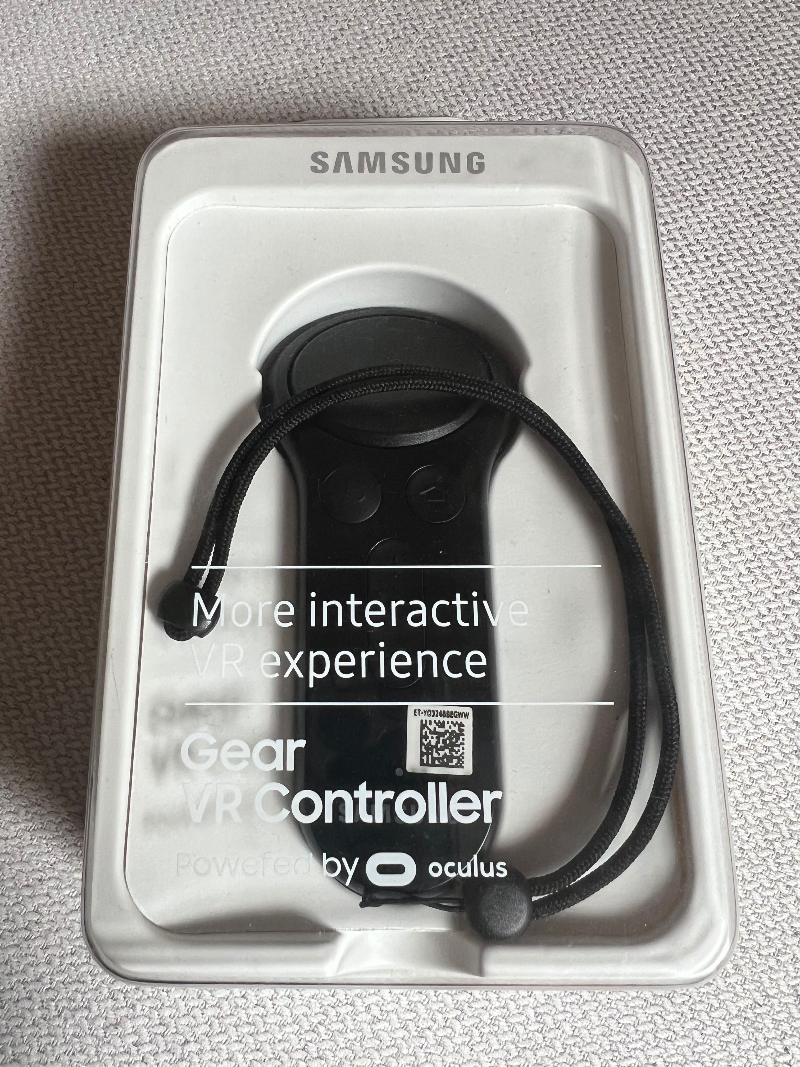 Samsung Gear VR + controller