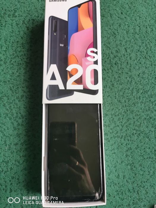 Продавам Samsung Galaxy a20s