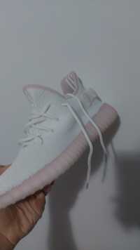 Yeezy 350 White/Pink Custom