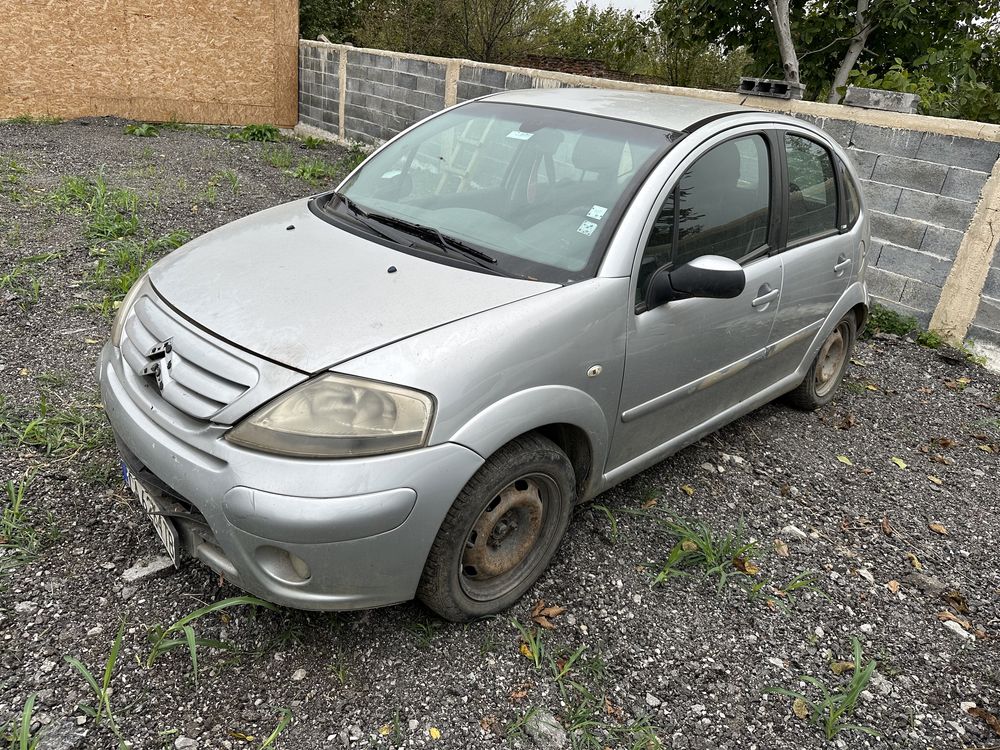 Citroen C3 1.6 16V бензин 2004 Г ръчка само на части