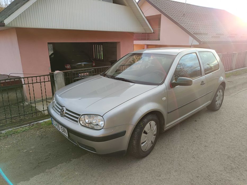 Volskwagen golf de vanzare