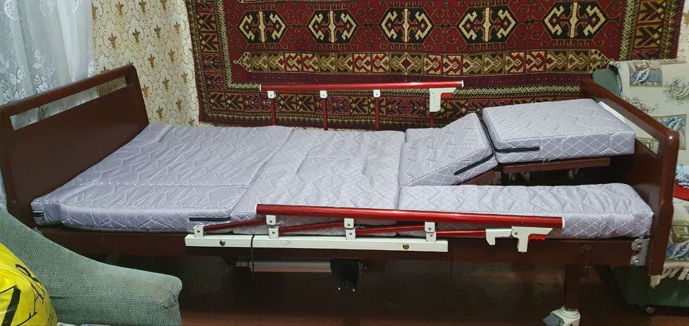 Продам функциональную кровать для лежачих больных. Сделана на заказ
